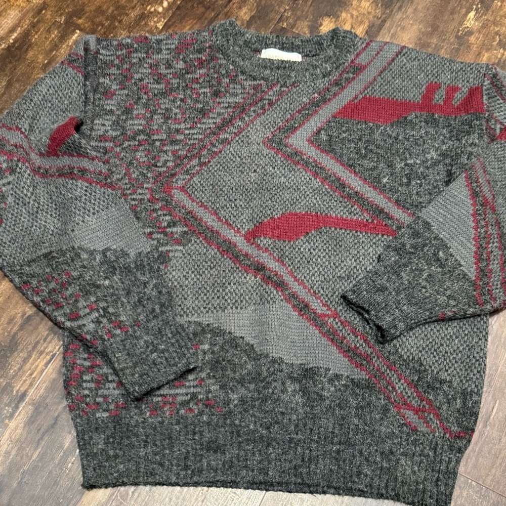 Men’s vintage Chapel Hill Sweater size Large